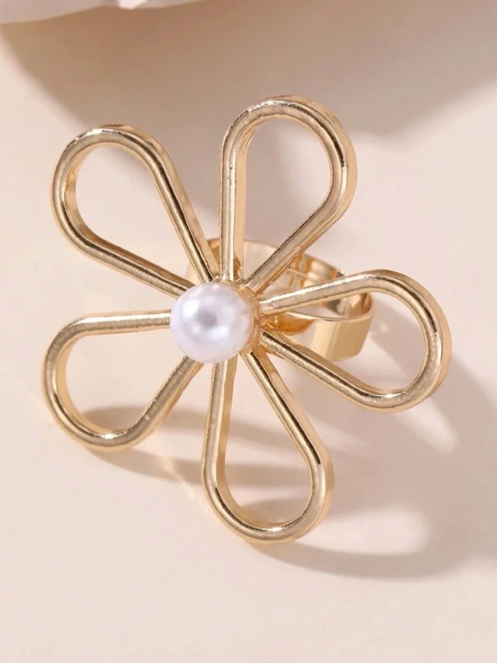 Golden Pearl Floral Ring
